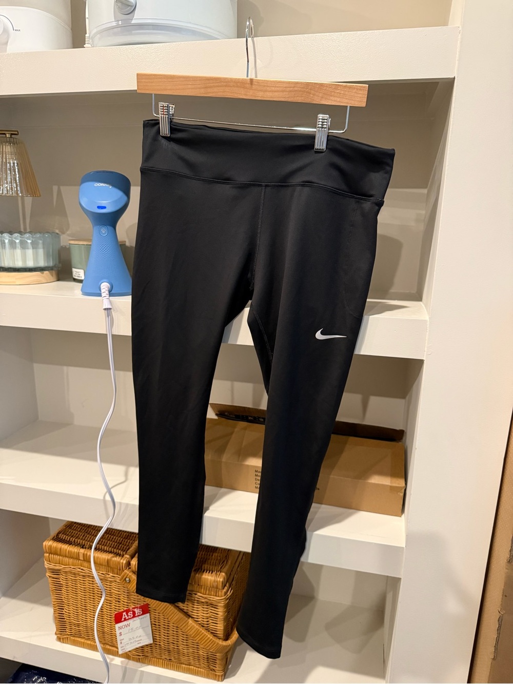 Nike Womenโs' Black Performance Leggings